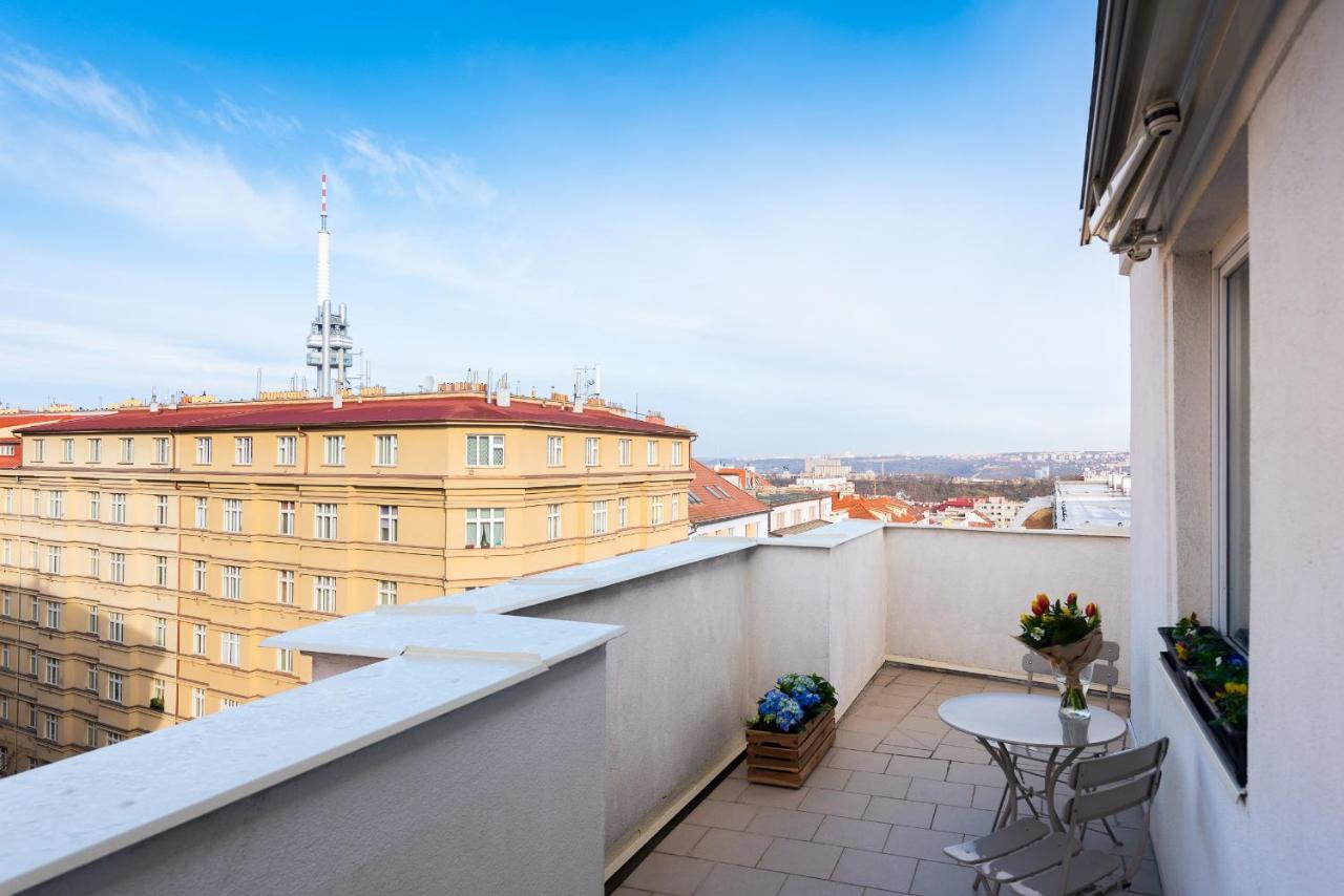 Bright Charming Apt With Terrace, Parking & Airco. Прага Экстерьер фото